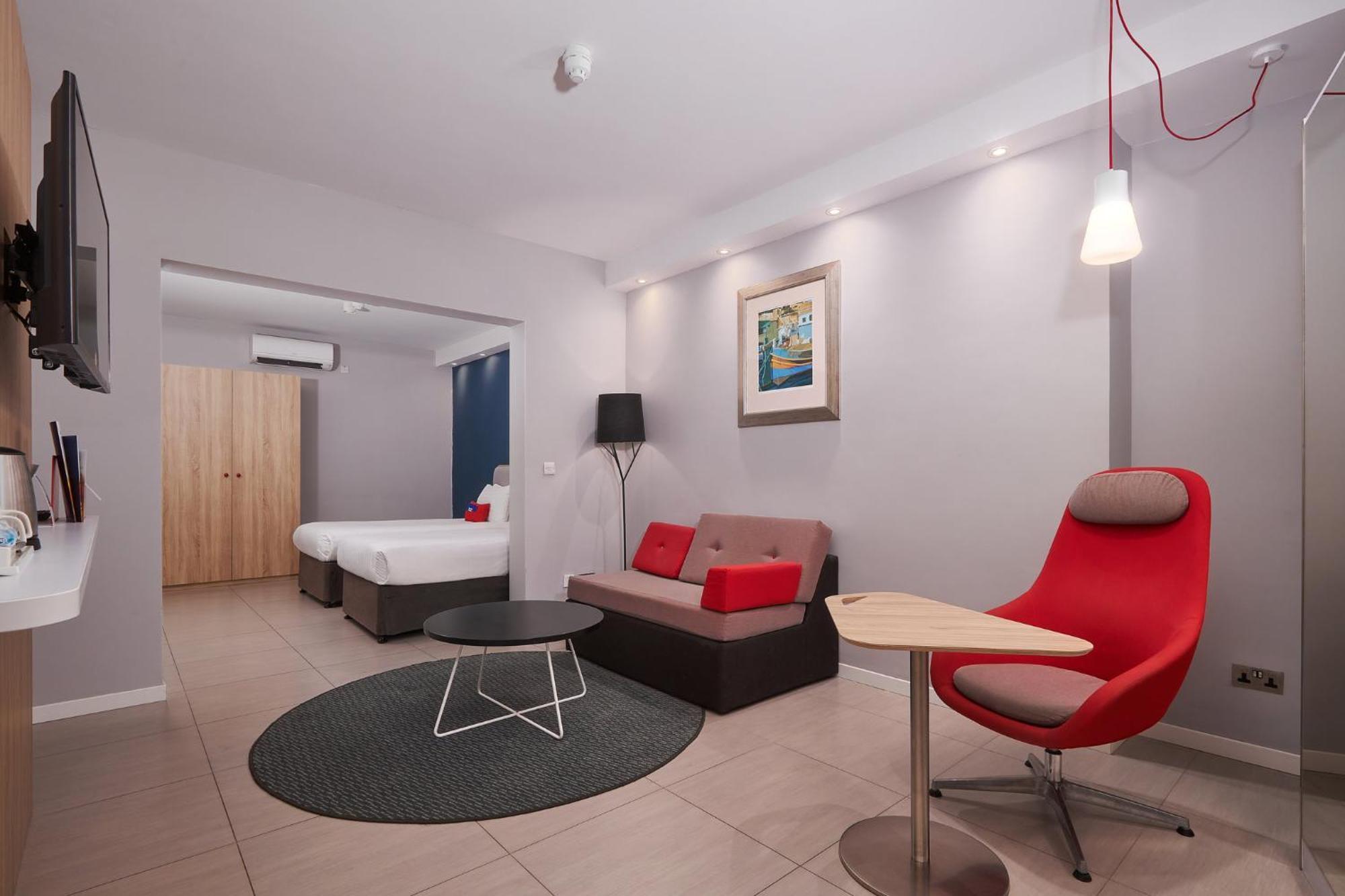 Hotel Express - Malta By Ihg 3*